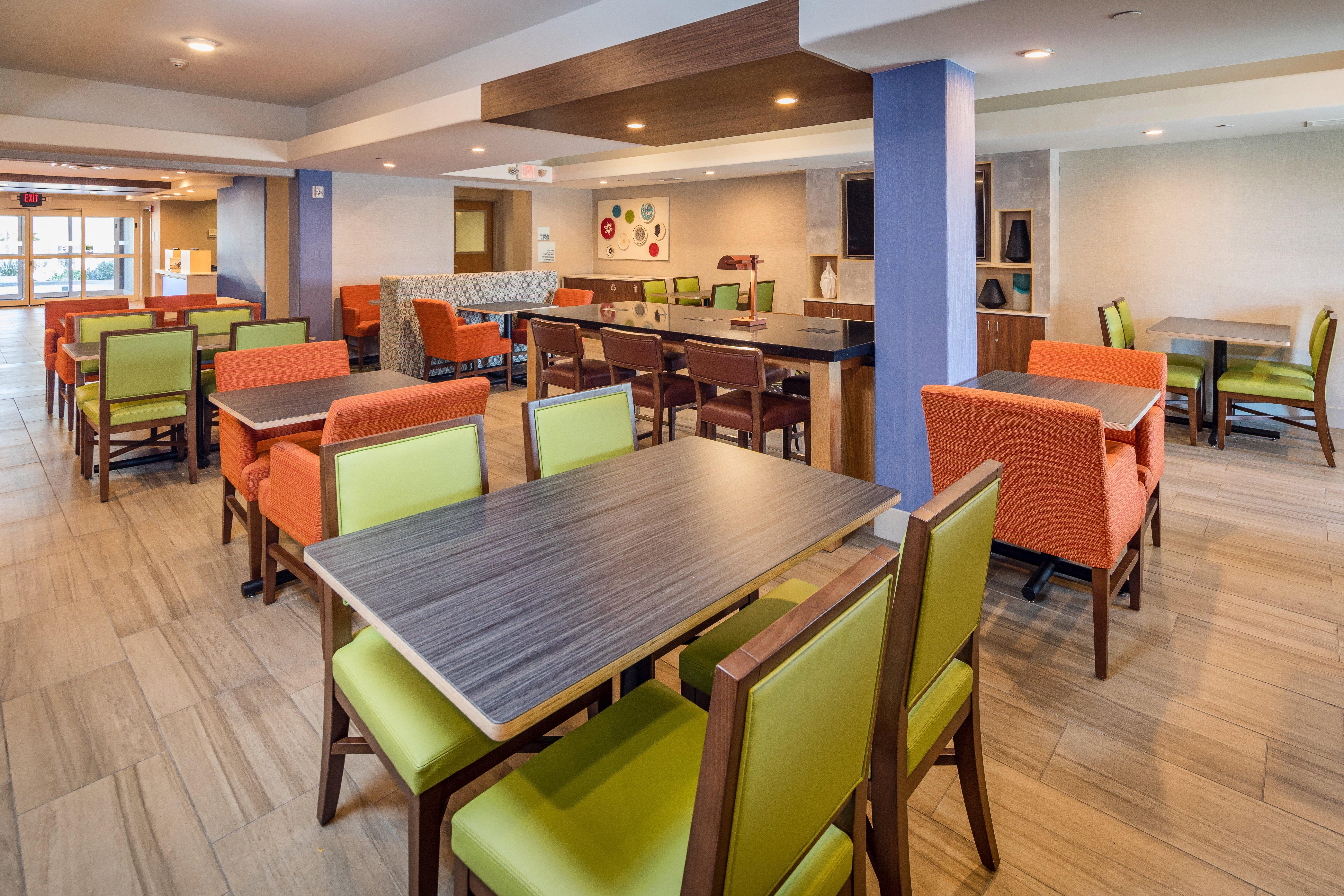 Holiday Inn Express Hotel&Suites Modesto-Salida, an IHG Hotel Exterior foto