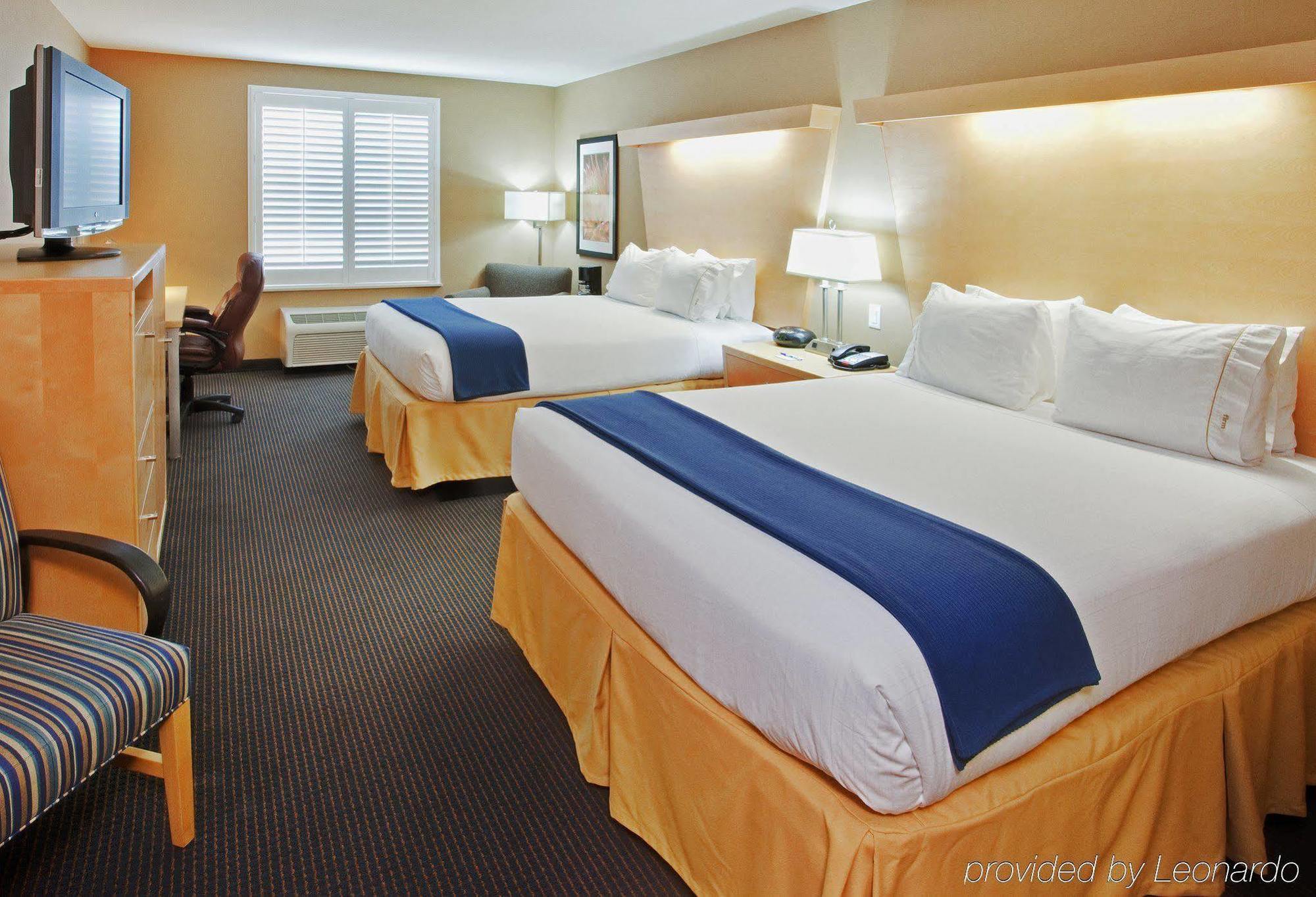 Holiday Inn Express Hotel&Suites Modesto-Salida, an IHG Hotel Habitación foto