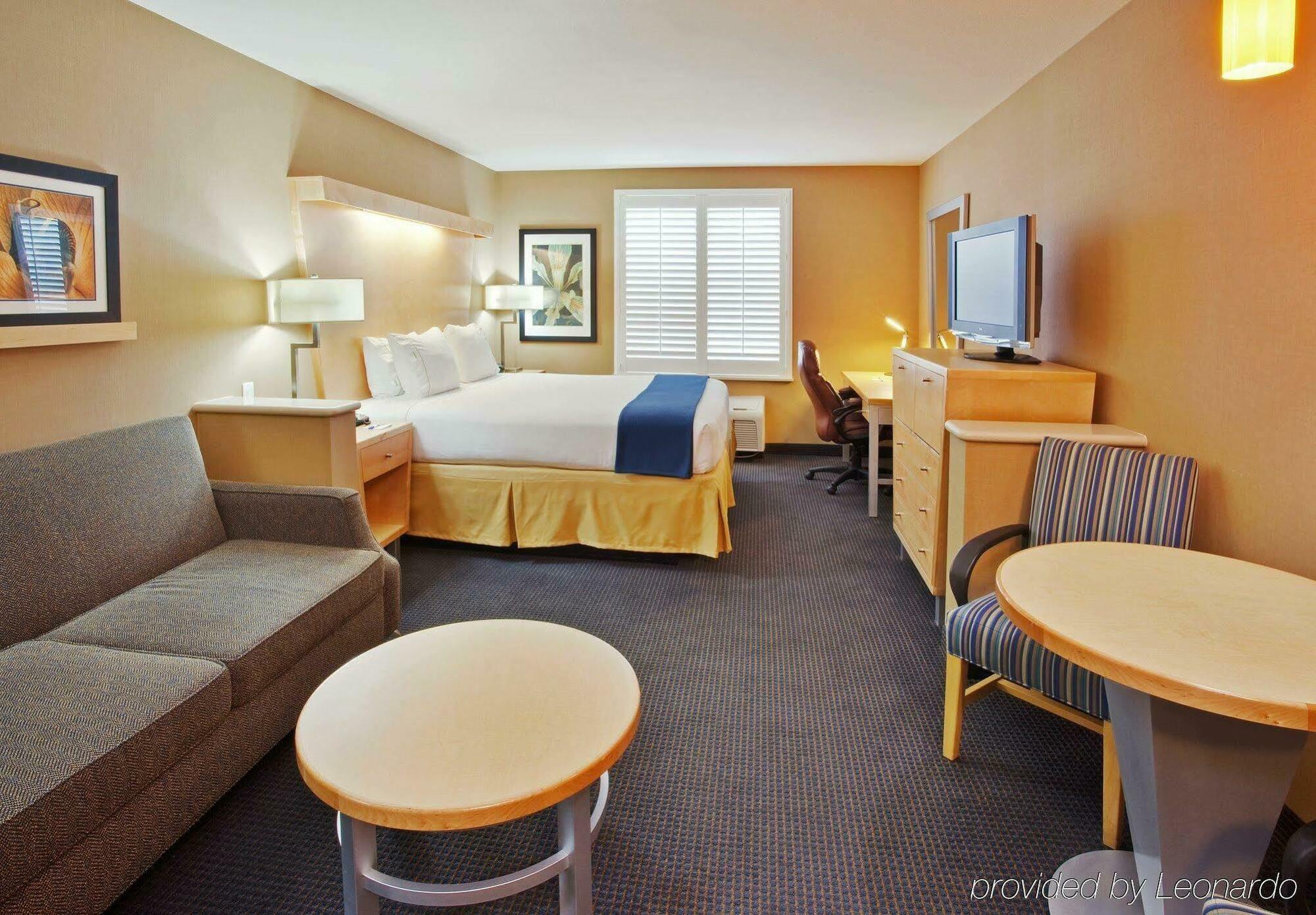 Holiday Inn Express Hotel&Suites Modesto-Salida, an IHG Hotel Exterior foto